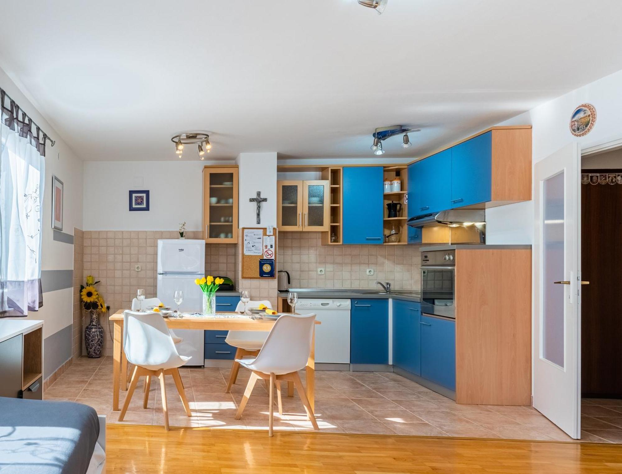 Apartment Kristian Црес Екстер'єр фото